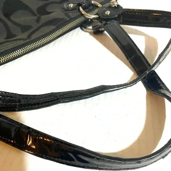 Coach CC signature print canvas shoulder handbag - Picture 9 of 11